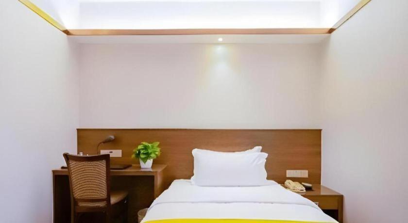 My Pleasant Hotel Шэньчжэнь Экстерьер фото